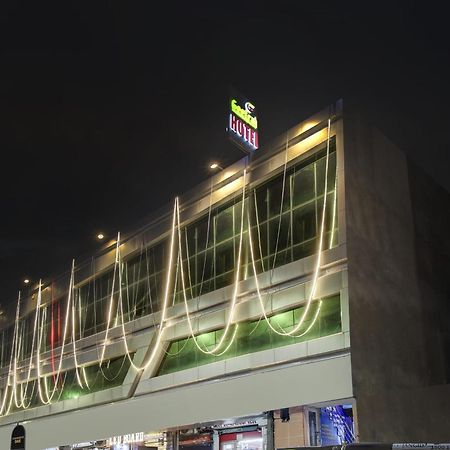 Hotel Townhouse Geetraj Near Shalimar Gateway Lucknow Esterno foto