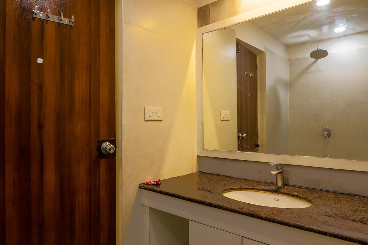 Hotel Townhouse Geetraj Near Shalimar Gateway Lucknow Esterno foto