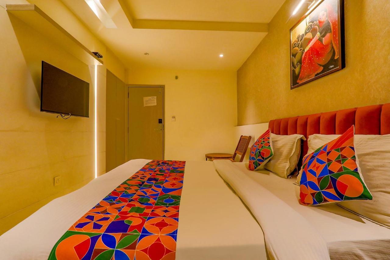 Hotel Townhouse Geetraj Near Shalimar Gateway Lucknow Esterno foto