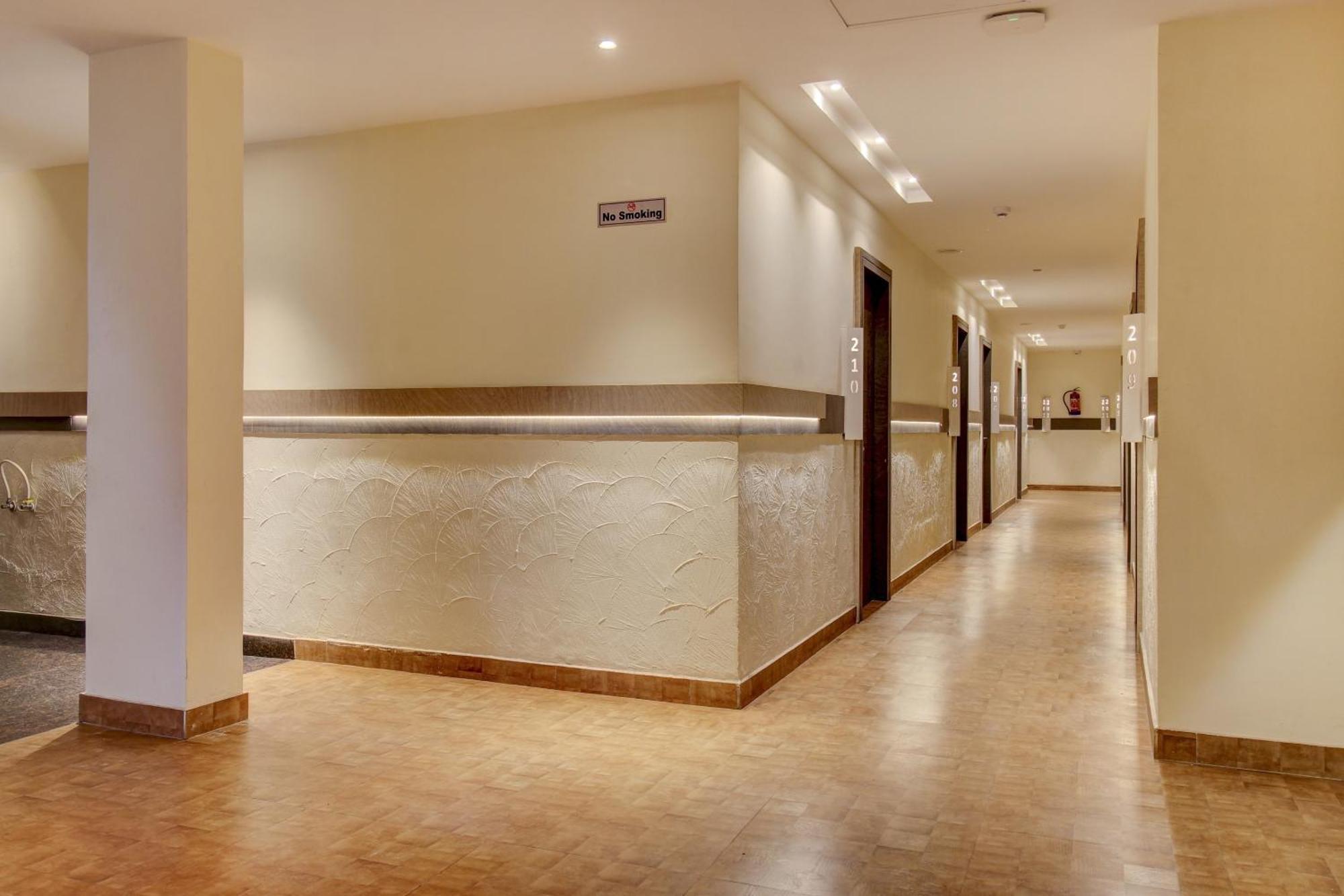 Hotel Super Townhouse Geetraj Near Shalimar Gateway Lucknow Esterno foto