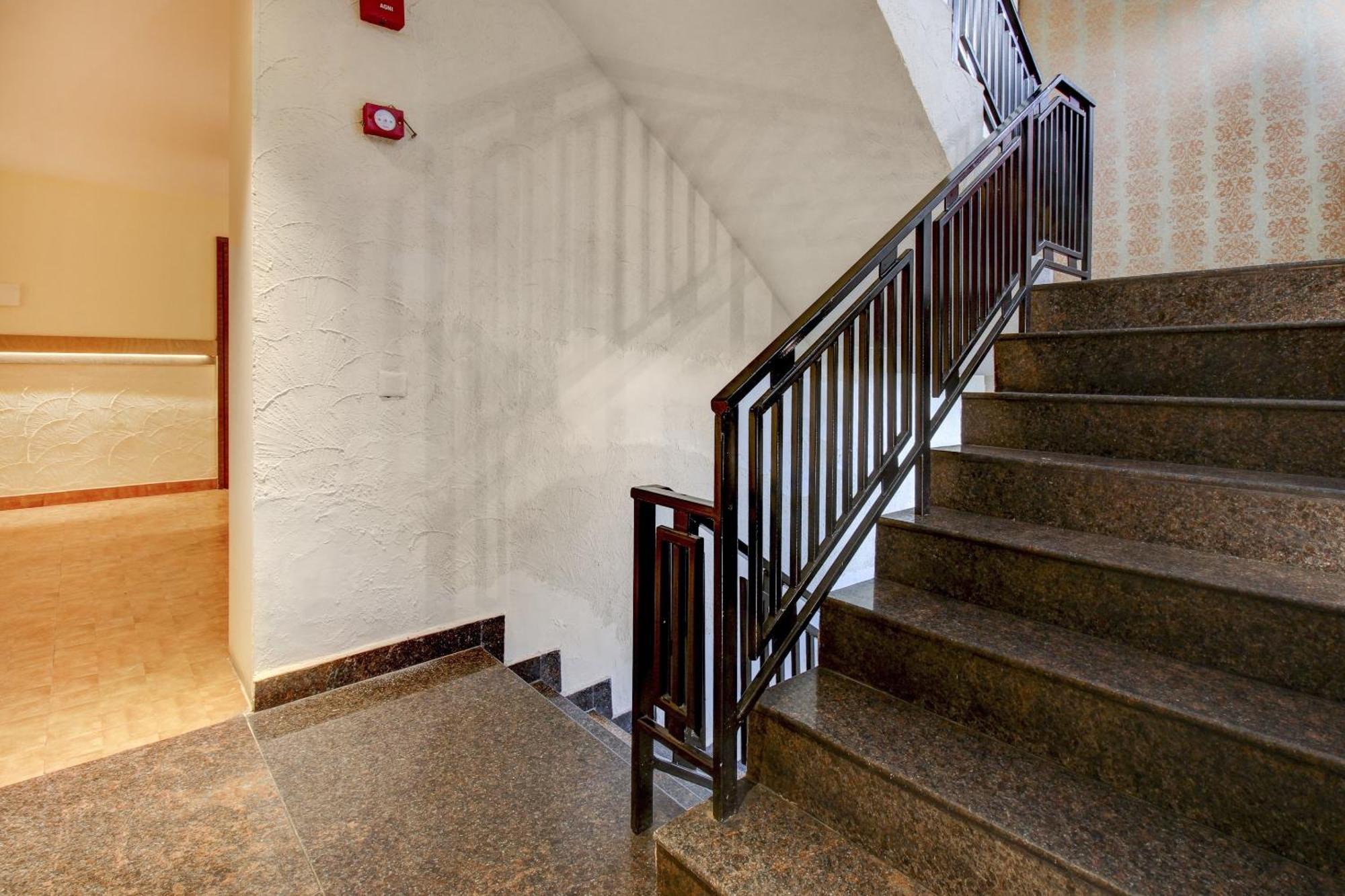 Hotel Townhouse Geetraj Near Shalimar Gateway Lucknow Esterno foto