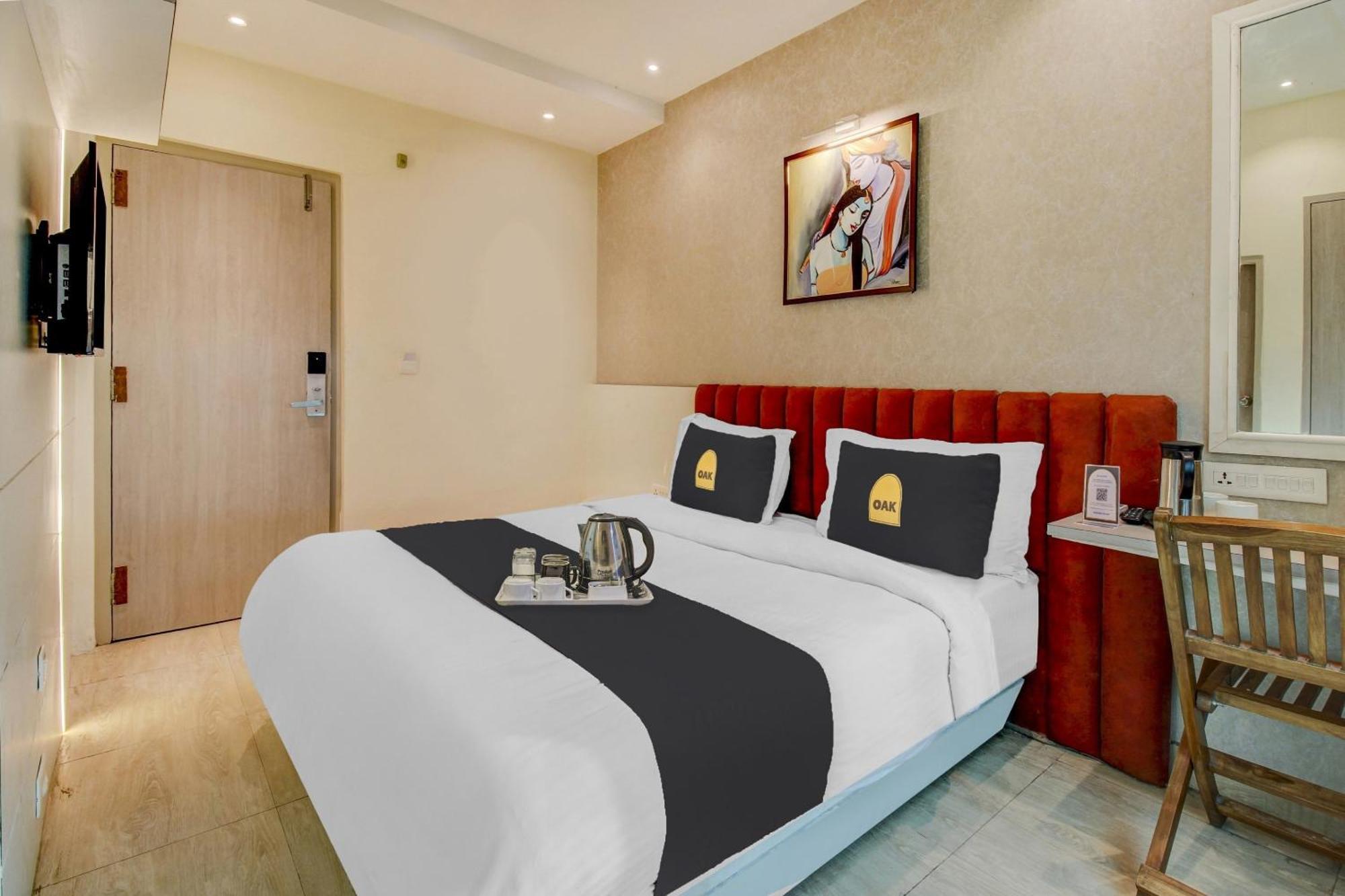 Hotel Townhouse Geetraj Near Shalimar Gateway Lucknow Esterno foto