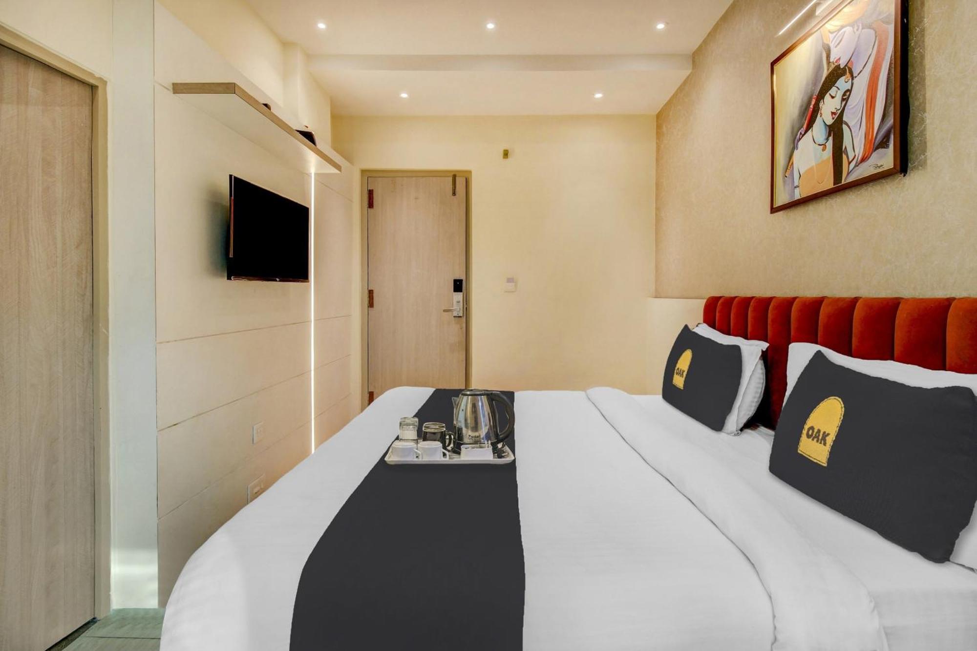 Hotel Townhouse Geetraj Near Shalimar Gateway Lucknow Esterno foto