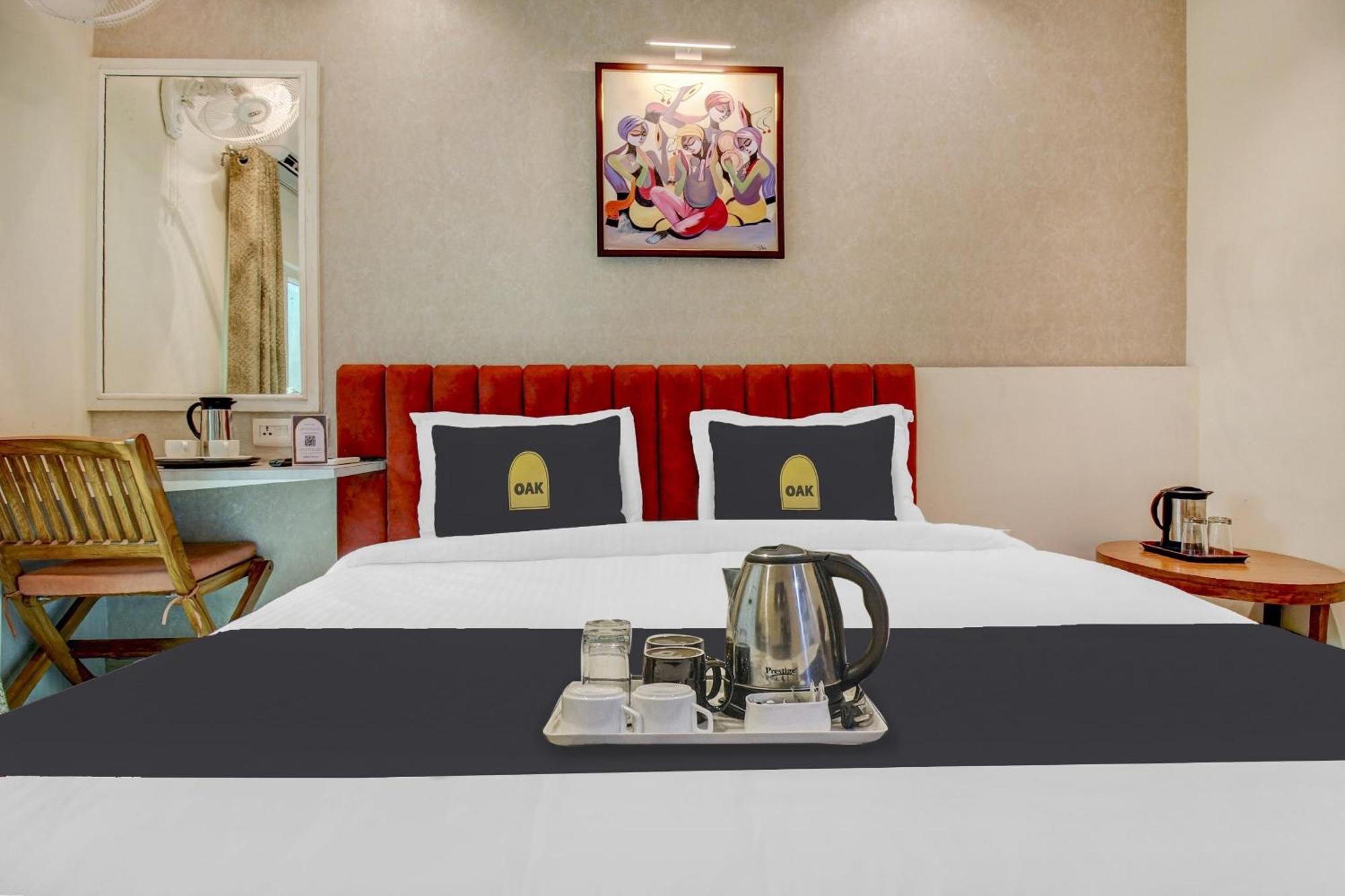 Hotel Townhouse Geetraj Near Shalimar Gateway Lucknow Esterno foto