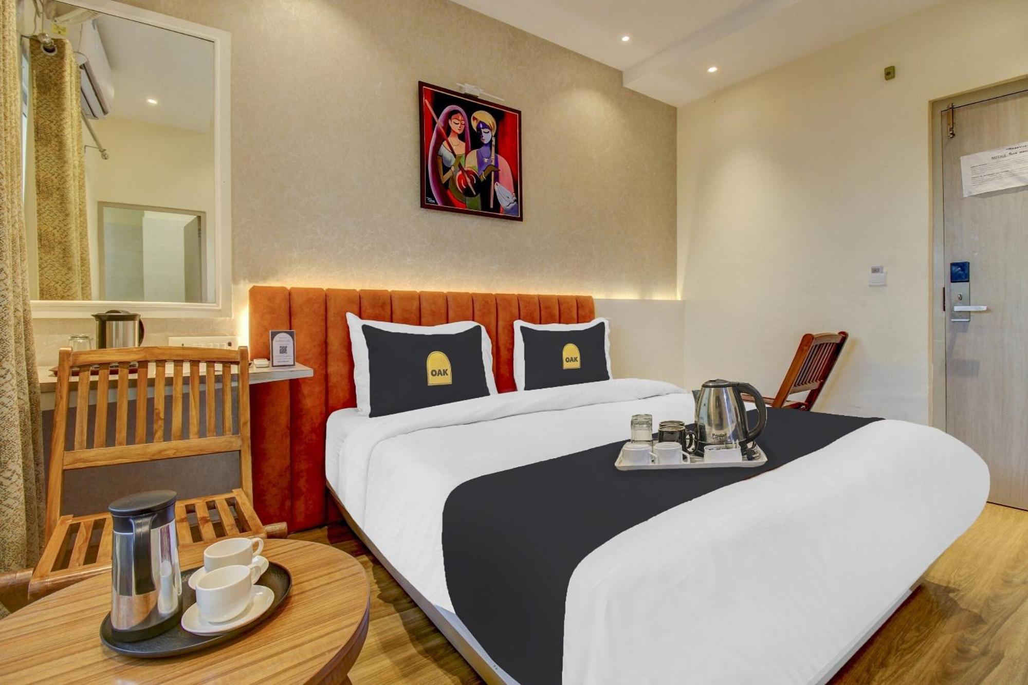 Hotel Townhouse Geetraj Near Shalimar Gateway Lucknow Esterno foto