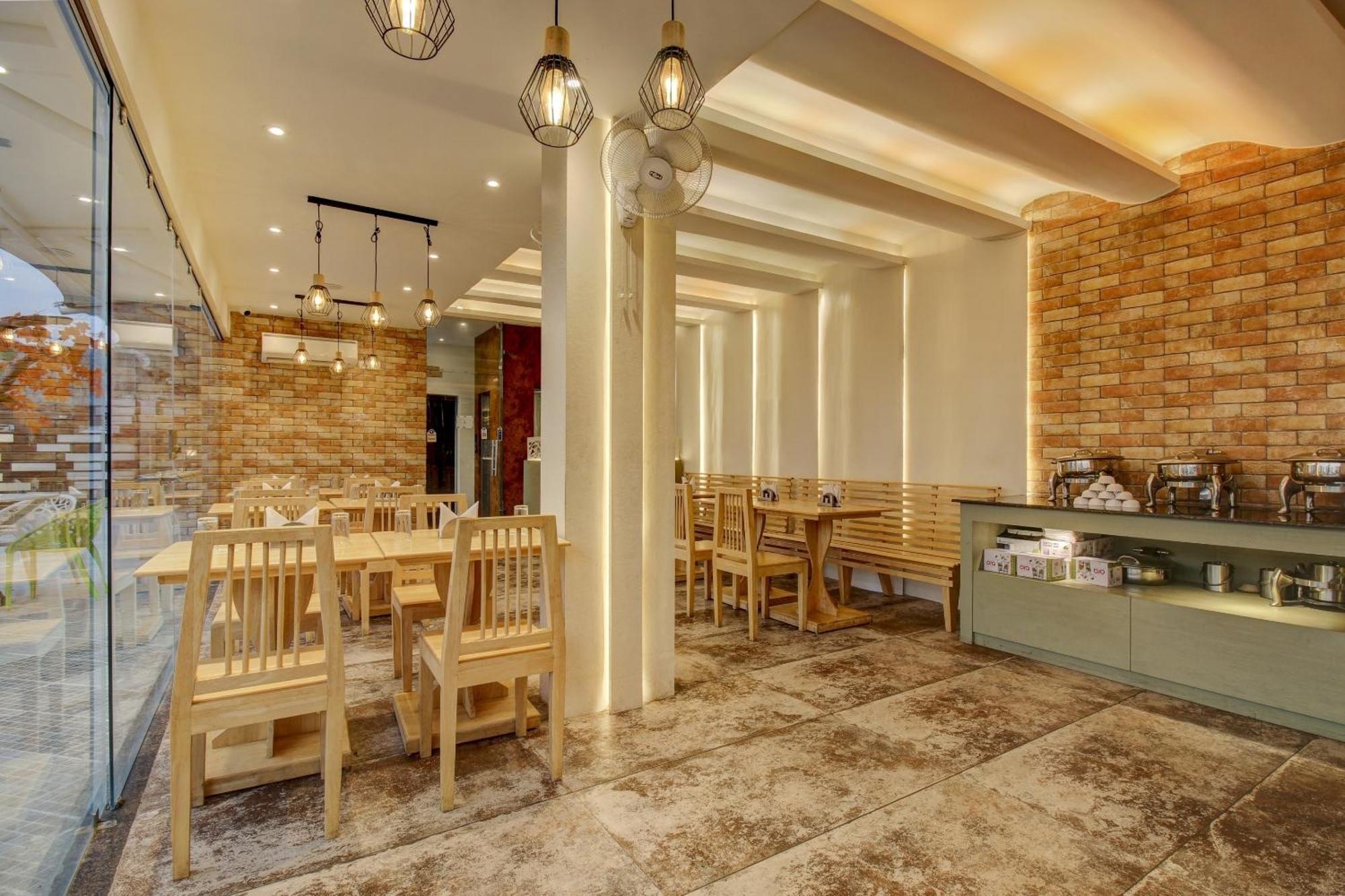 Hotel Super Townhouse Geetraj Near Shalimar Gateway Lucknow Esterno foto