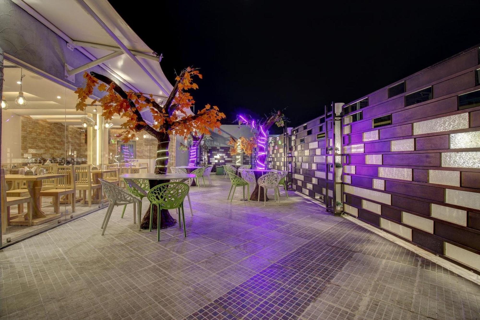 Hotel Townhouse Geetraj Near Shalimar Gateway Lucknow Esterno foto
